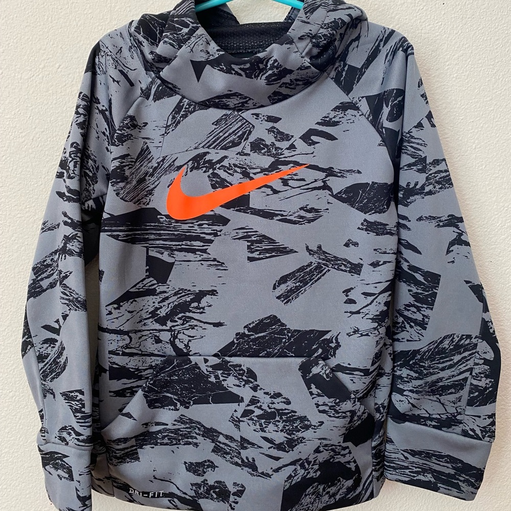 Nike Dri-fit hoodie and pants set